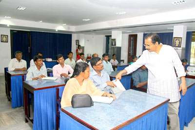 Talk on "Great secrets of public speaking fluency in English"